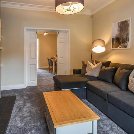 בית נופש Holly House 3 Bedroom House *