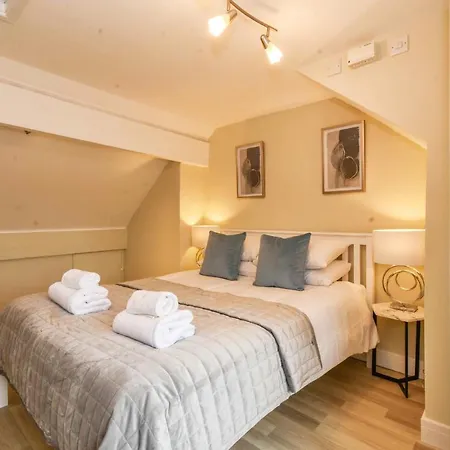 Holly House 3 Bedroom House 度假居 约克