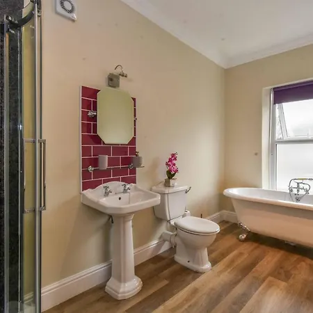 度假居 Holly House 3 Bedroom House 约克